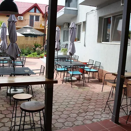 Pensiunea Caluda ゲストハウス