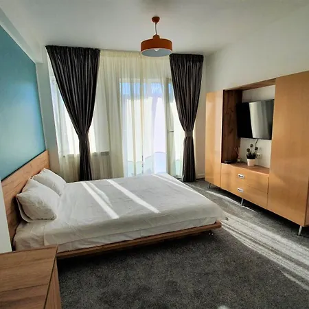 Pensiunea Caluda ゲストハウス ナボダリ